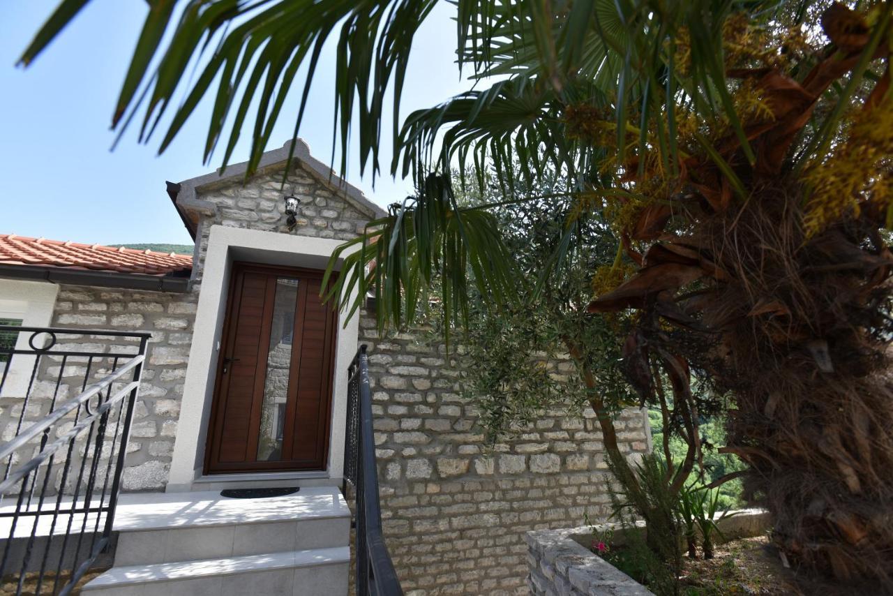 Appartement Stone House Morinj à Kotor Extérieur photo