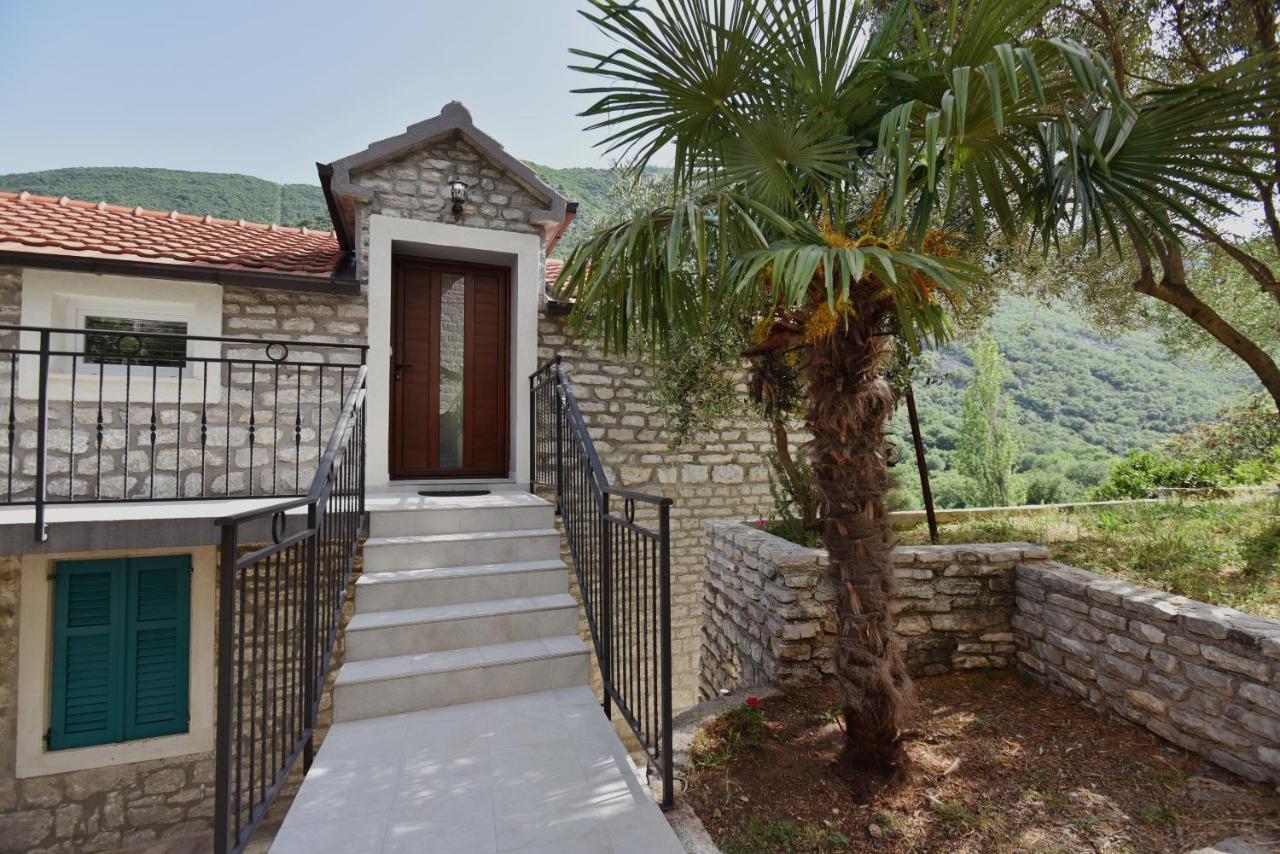 Appartement Stone House Morinj à Kotor Extérieur photo