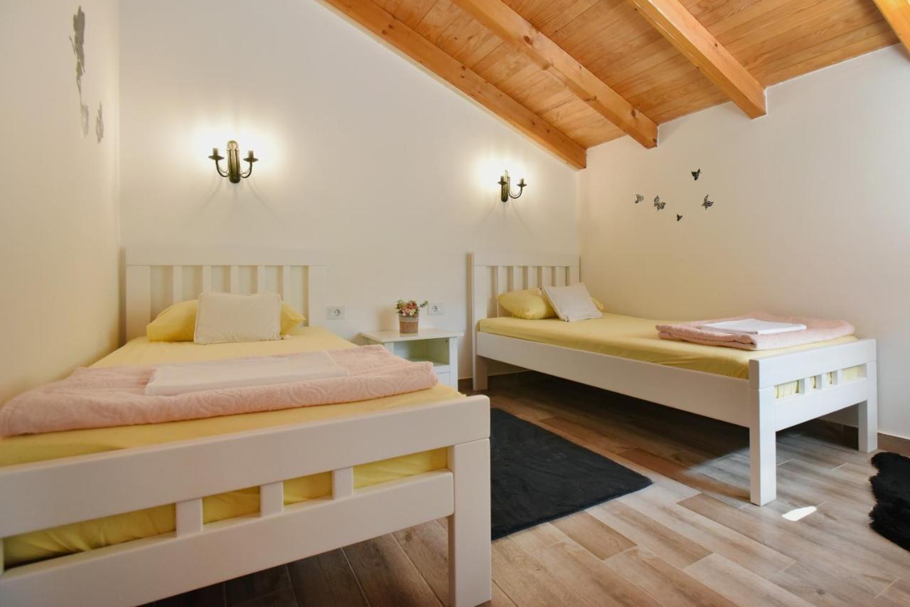 Appartement Stone House Morinj à Kotor Extérieur photo