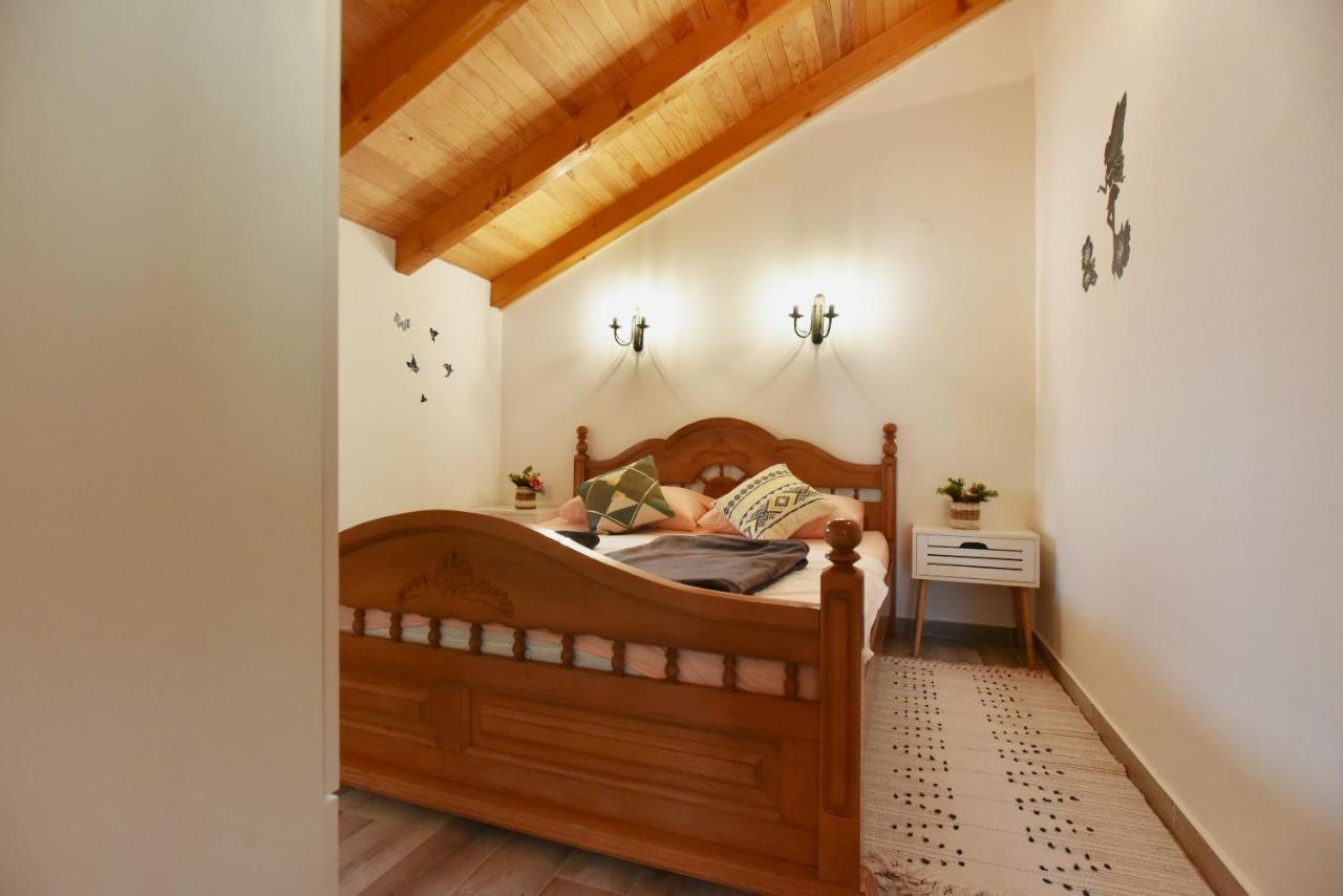 Appartement Stone House Morinj à Kotor Extérieur photo