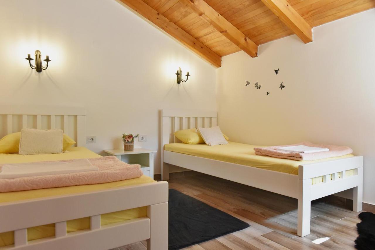 Appartement Stone House Morinj à Kotor Extérieur photo