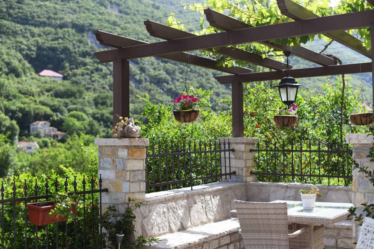 Appartement Stone House Morinj à Kotor Extérieur photo