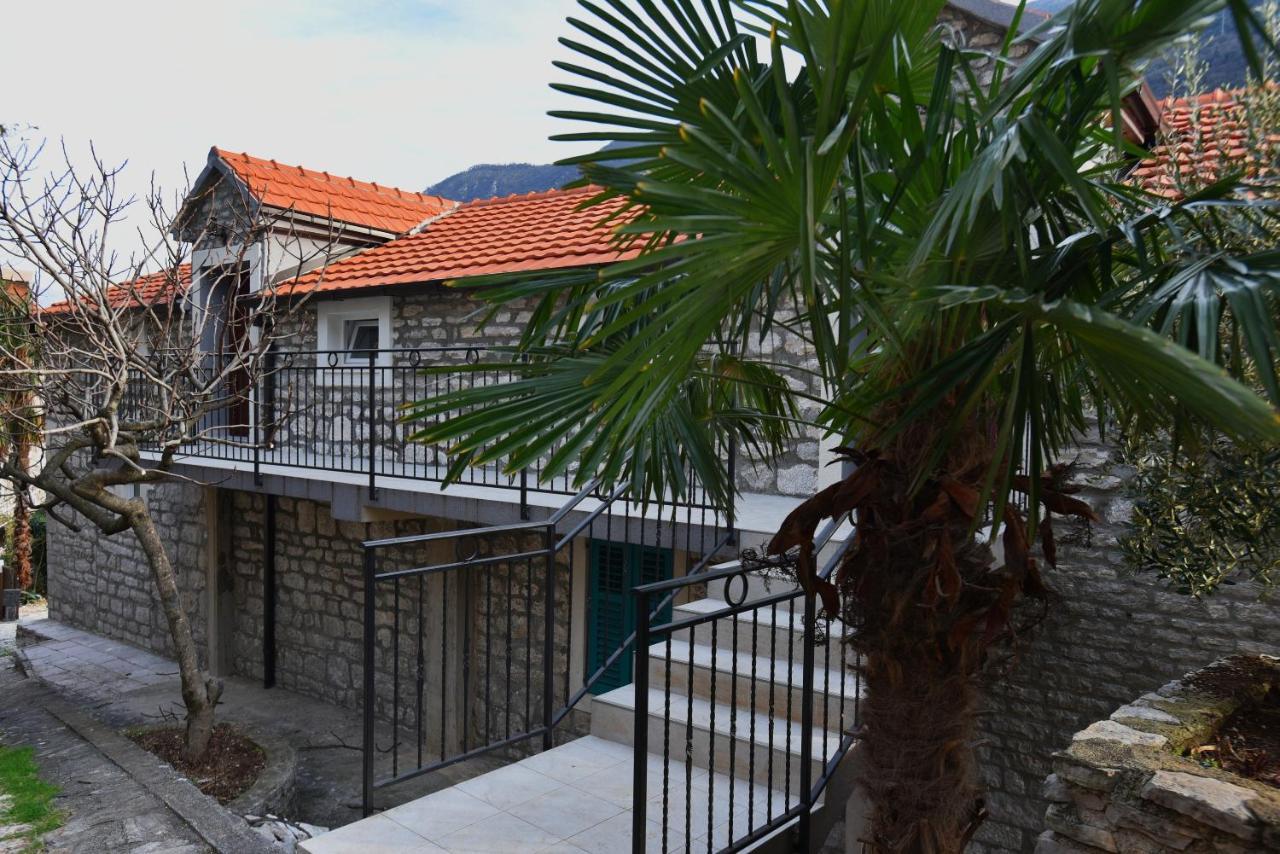Appartement Stone House Morinj à Kotor Extérieur photo