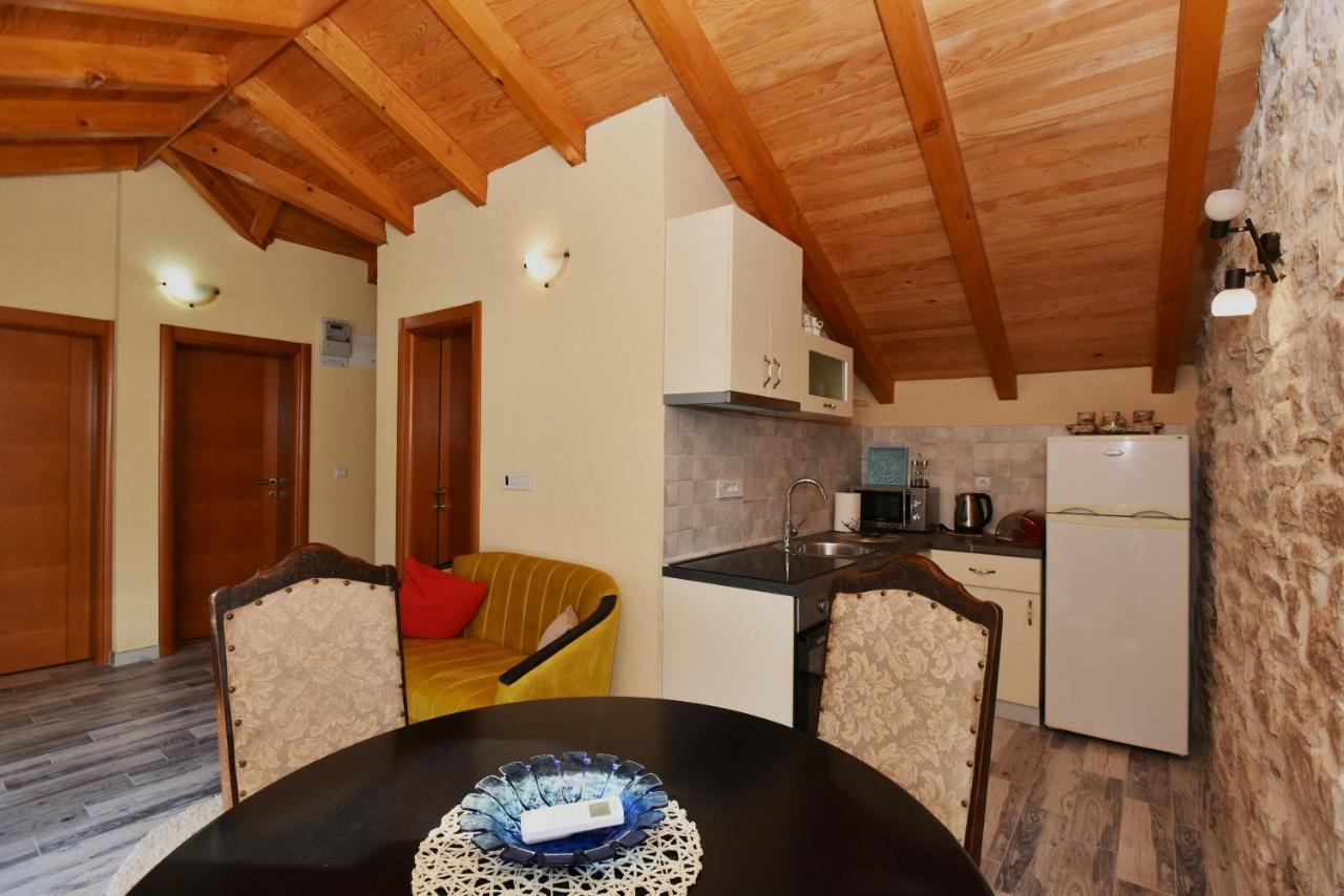 Appartement Stone House Morinj à Kotor Extérieur photo