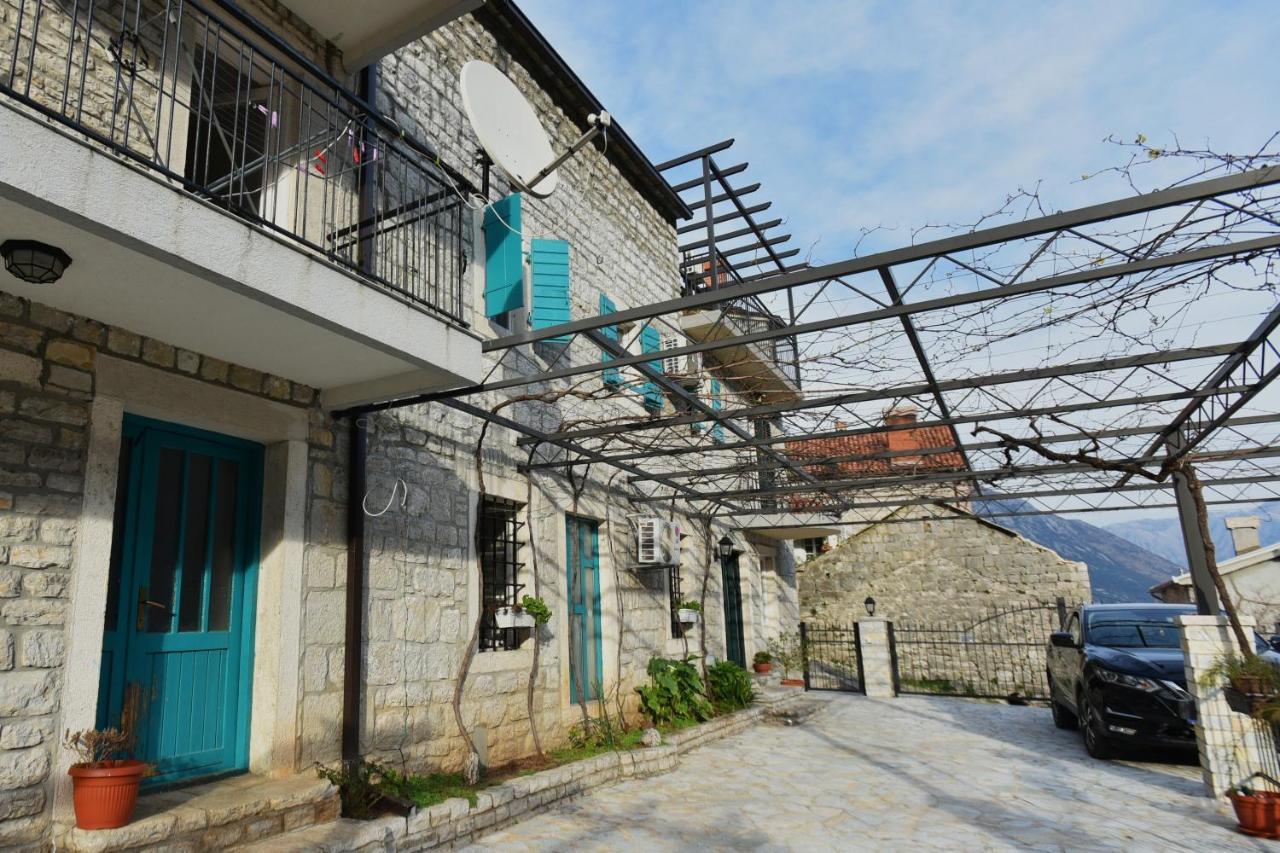 Appartement Stone House Morinj à Kotor Extérieur photo