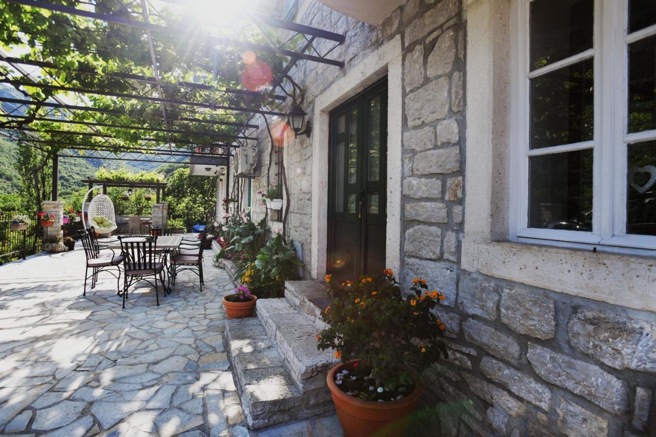 Appartement Stone House Morinj à Kotor Extérieur photo