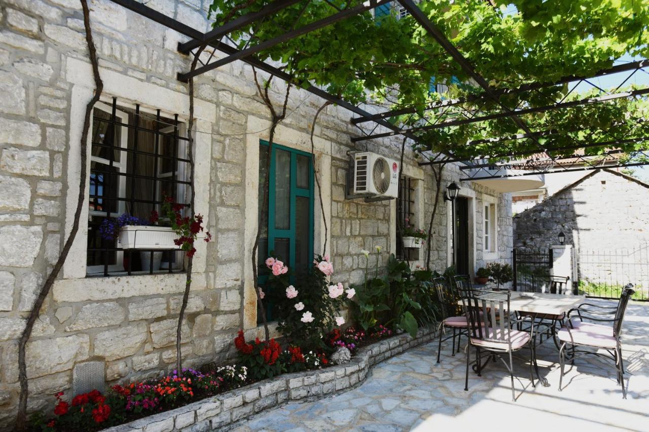 Appartement Stone House Morinj à Kotor Extérieur photo