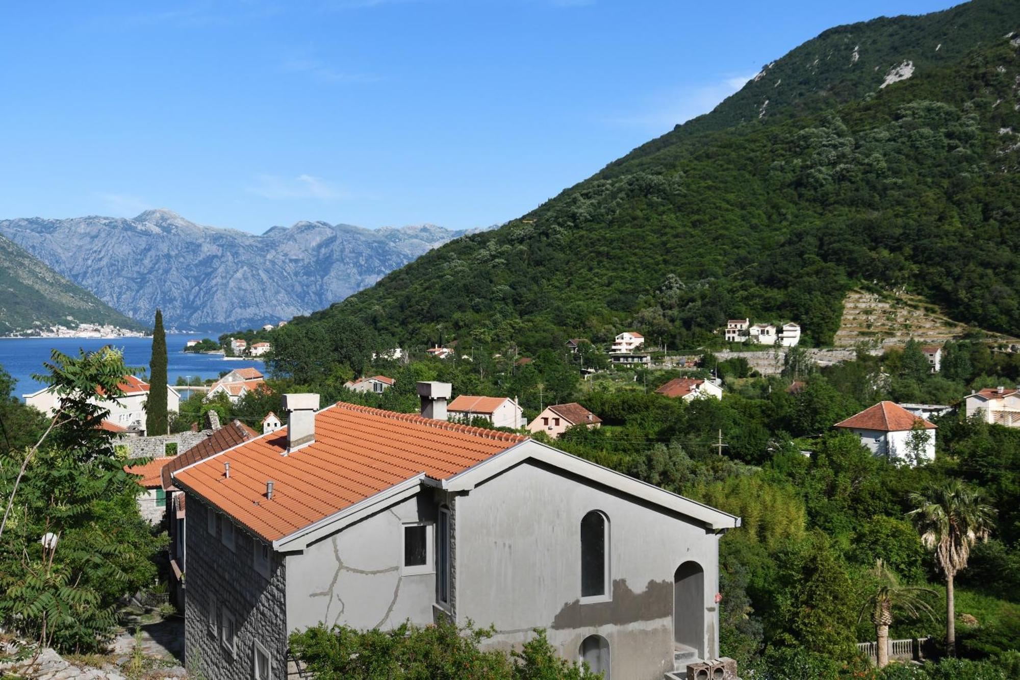 Appartement Stone House Morinj à Kotor Extérieur photo